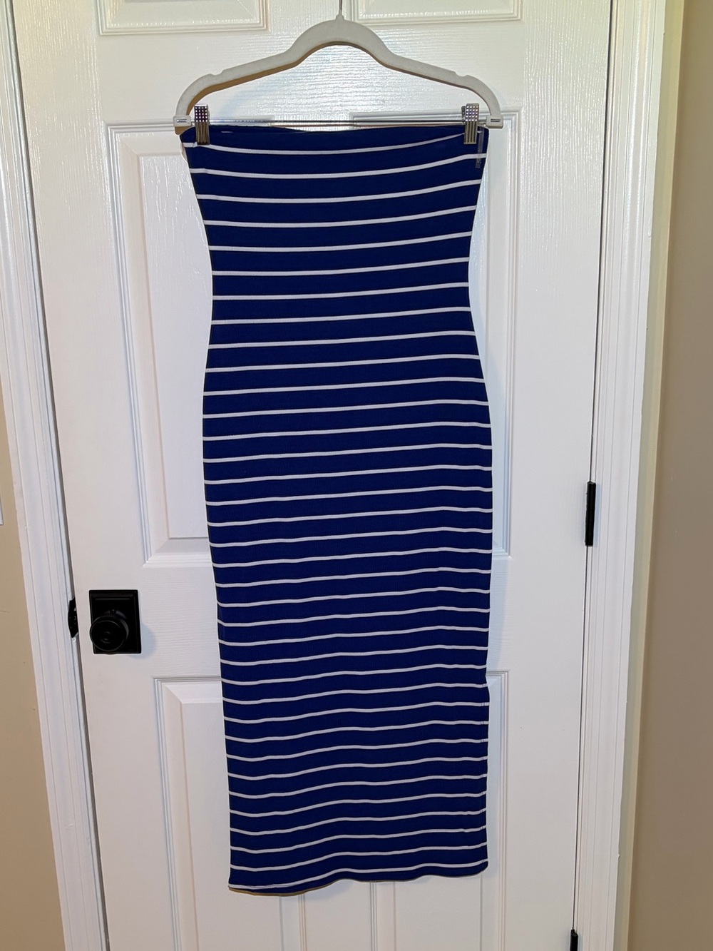 NWT Nautical Navy and White Striped Bodycon Fitted Tube Midi Dress.  Large